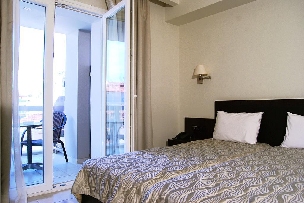 Aktaion Hotel Paralía Екстериор снимка